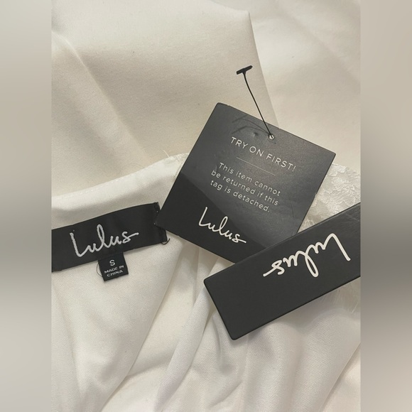 Lulus ~ 🤍Love Language White Lace Bodycon Backless
Dress NWT Small - Picture 10 of 13